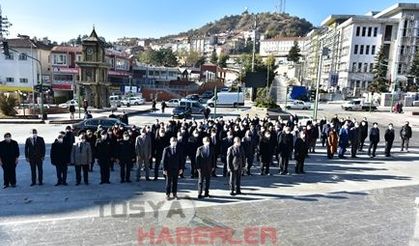 24 KASIM ÖĞRETMENLER GÜNÜ TOSYA'DA TÖREN İLE KUTLANDI..