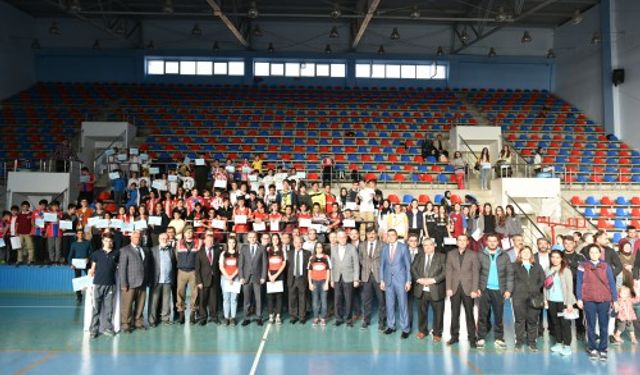TOSYA SPOR HAFTASI ETKİNLİKLERİ ÖDÜL TÖRENİ...