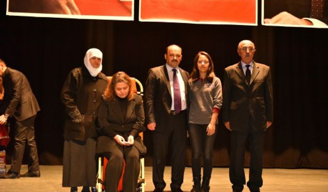TOSYA MESLEK YÜKSEK OKULU MÜDÜRÜ MERHUM Prof. Dr. MEHMET HAKAN AKYILDIZ'A VEFA "KİMSE GÖZ YAŞINI TUTAMADI"...