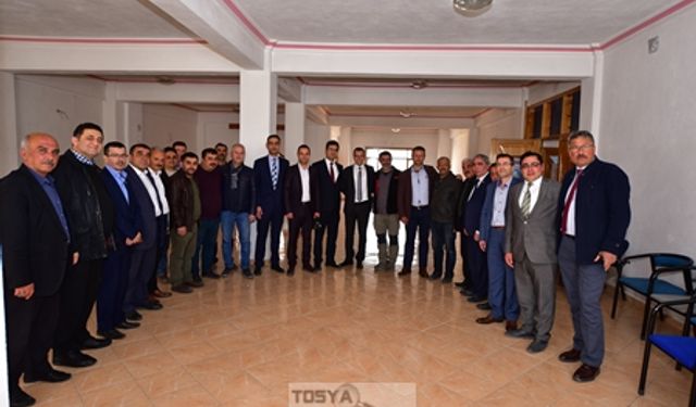 TOSYA BELEDİYE BAŞKAN ADAYI MUSTAFA GÜVENÇ ANKARALI İŞ ADAMI ARKADAŞLARI İLE TOSYA'YA ÇIKARMA YAPTI..